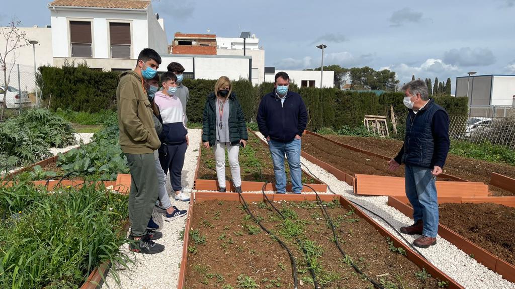 Visita de los alumnos de 4º ESO al CES Greguerías