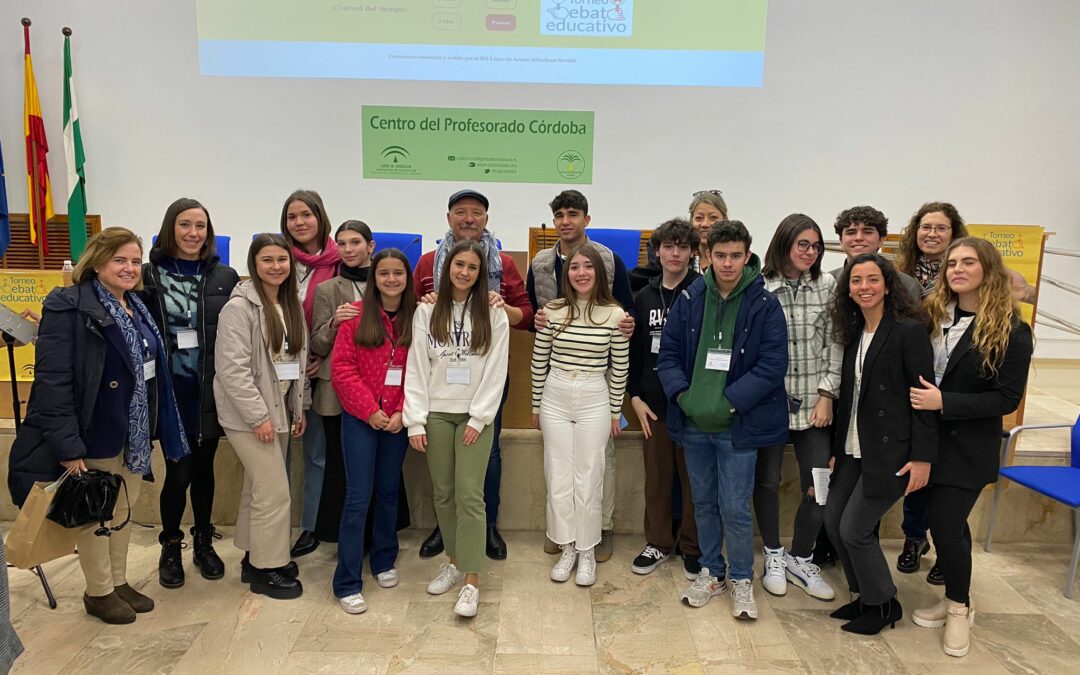 El IES Francisco de los Ríos ha participado en la IV edición del Torneo Educativo de Debate de Andalucía, celebrado los días 13 y 14 de febrero en el CEP de Córdoba