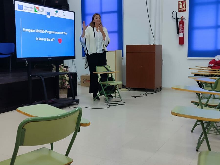 CHARLA SOBRE PROGRAMAS EUROPEOS DE APRENDIZAJE Y MOVILIDAD EN LA UNIÓN EUROPEA 2025 ERASMUS +